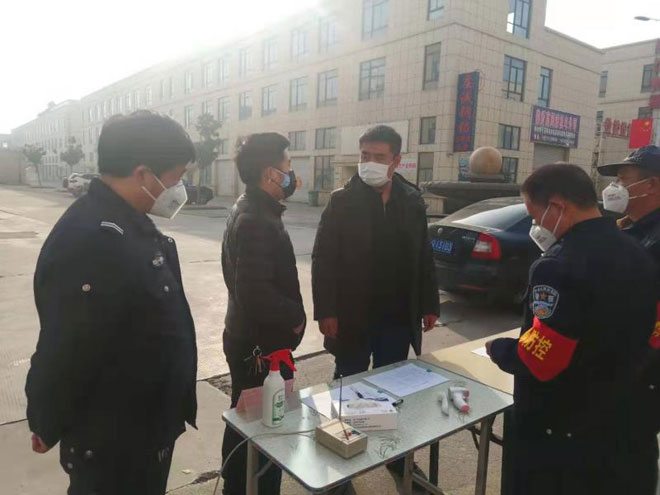 2罗庄区罗庄街道：不忘初心守安全防疫一线“七个到位”助力企业复工复产.jpg
