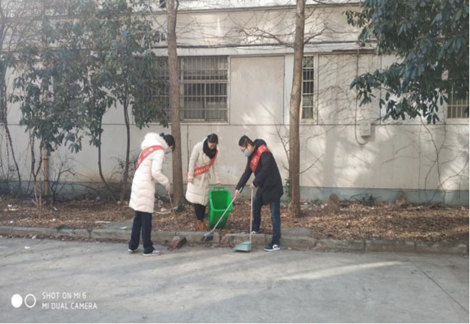 兰山中支营业部开展“弘扬雷锋精神，抗疫从我做起”的志愿活动30.jpg