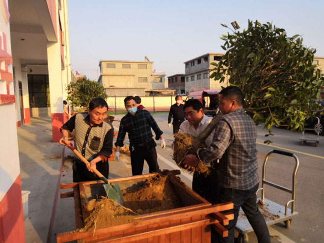 不负春光布新绿--植树绿化正当时——临沂汪沟小学开展植树护绿活动486.jpg