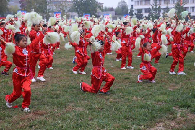 花棍操表演细节.jpg