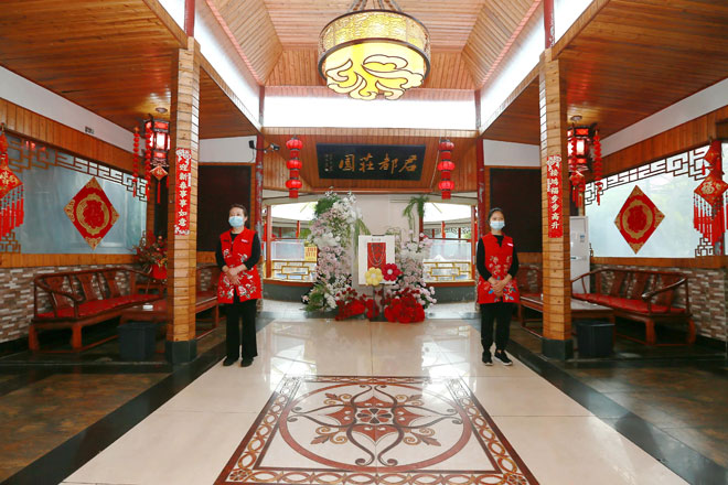 bcae23a0be3e4a97a353a6c588f9c31c~tplv-tt-origin-web_gif.jpg