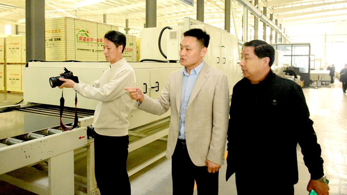 60755905.jpg 60755905.jpg