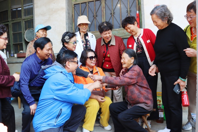 沂蒙“红嫂家乡”：红色文化滋润心田，感人的事情每天都在发生
