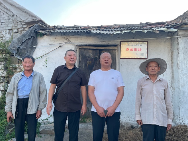 尹志林千场红色公益宣讲262场:走进玉山镇东盘村 深挖本土红色资源 第 6 张