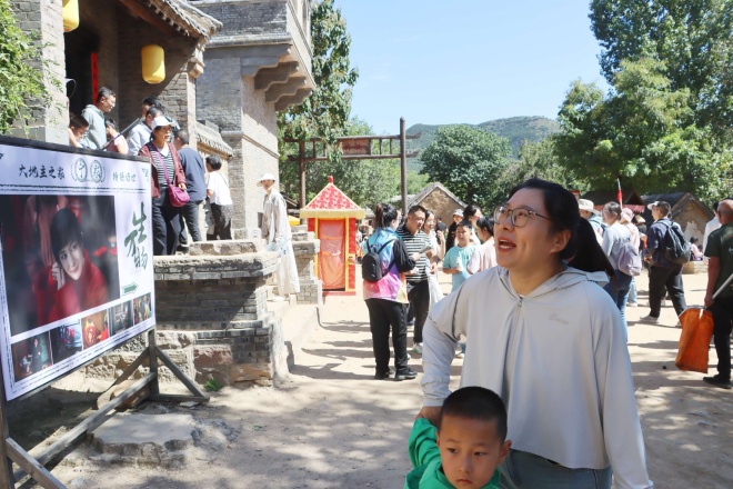 山东沂南：“红嫂家乡”国庆红色文化节红红火火